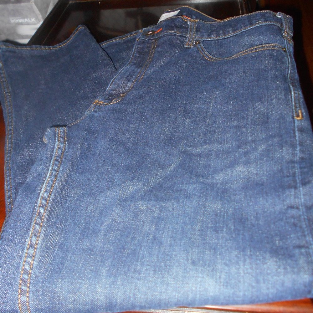 Men's size 38 X 30 Lee modern series slim fit tampered fit jeans